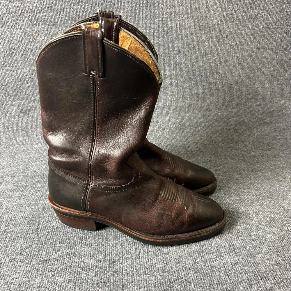Chippewa Boots Mens Size 11 EE Brown Leather Western Toe Pull On Vibram 20012